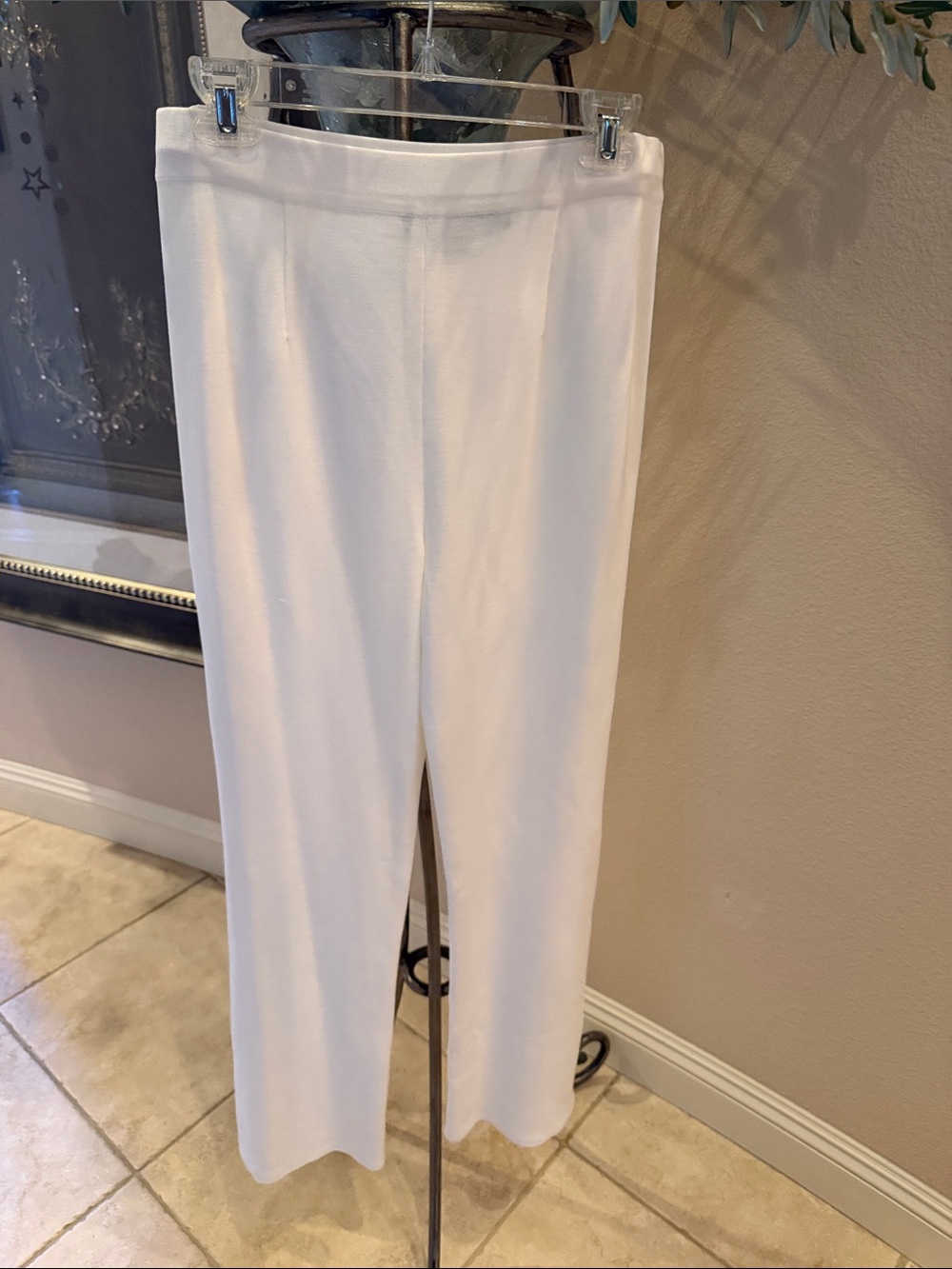 Misook White Straight-Leg Pull-On Pants